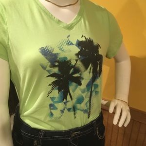 Tek Gear , V-neck shirt, XXL. Green and black